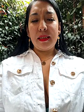 Snapshot of Bella_keny chatting on November 25, 5:24 pm Bella keny online show from November 25, 5:24 pm