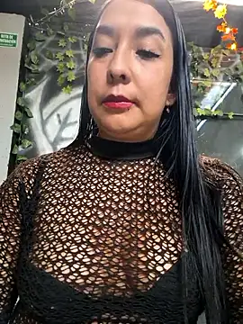 Snapshot of Bella_keny chatting on December 15, 6:23 pm Bella keny online show from December 15, 6:23 pm