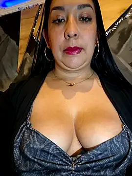 Bella keny online show from June 13, 8:07 pm