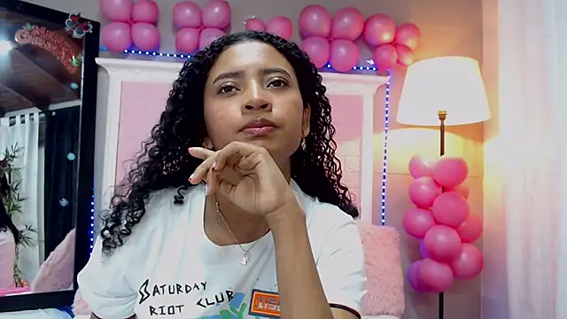 JessyZoe online show from February 3, 4:20 pm