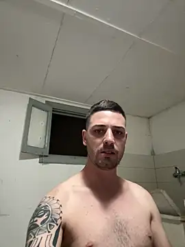 Snapshot of iltoscano95 chatting on September 8, 8:19 pm iltoscano95 online show from September 8, 8:19 pm