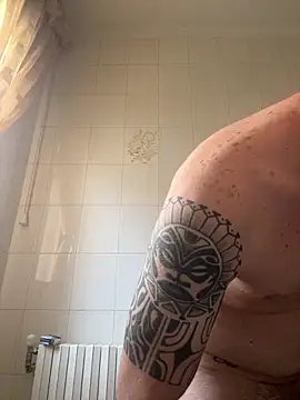 Snapshot of iltoscano95 chatting on September 14, 1:21 pm iltoscano95 online show from September 14, 1:21 pm