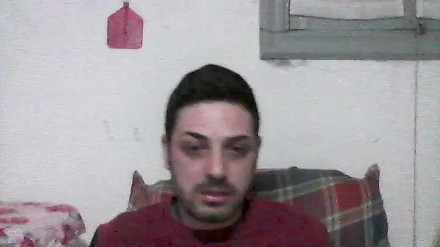 Snapshot of iltoscano95 chatting on February 24, 8:51 pm iltoscano95 online show from February 24, 8:51 pm