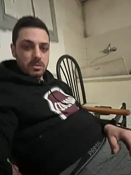 Snapshot of iltoscano95 chatting on April 1, 7:33 pm iltoscano95 online show from April 1, 7:33 pm