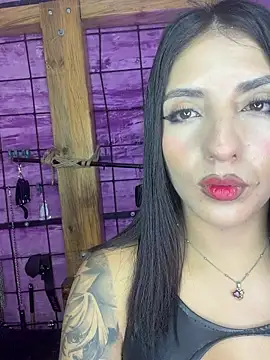 alexia aitanaa  online show from July 12, 2:35 am