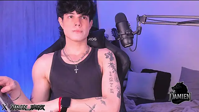 Snapshot of cinnamon_boyxxx chatting on September 20, 2:12 am cinnamon boyxxx online show from September 20, 2:12 am