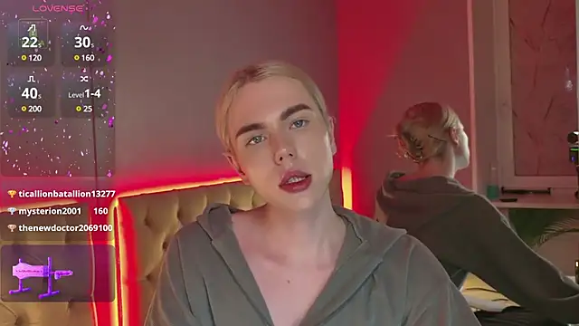 DanielPaige  online show from February 8, 7:27 pm