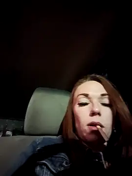 Snapshot of Genevieve143 chatting on November 1, 4:25 am Genevieve143 online show from November 1, 4:25 am