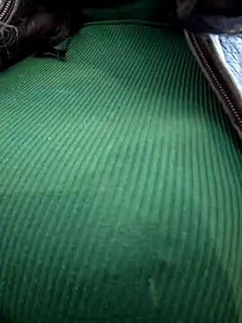 Snapshot of Genevieve143 chatting on November 27, 10:01 pm Genevieve143 online show from November 27, 10:01 pm