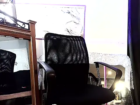 Genevieve143 online show from July 5, 4:47 pm