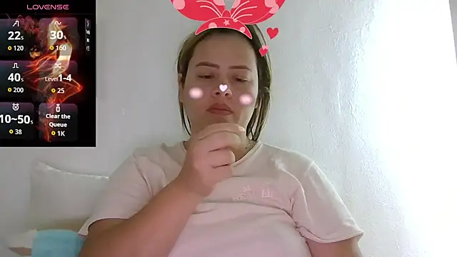 Snapshot of saramartinez1000 chatting on September 17, 4:08 pm saramartinez1000 online show from September 17, 4:08 pm