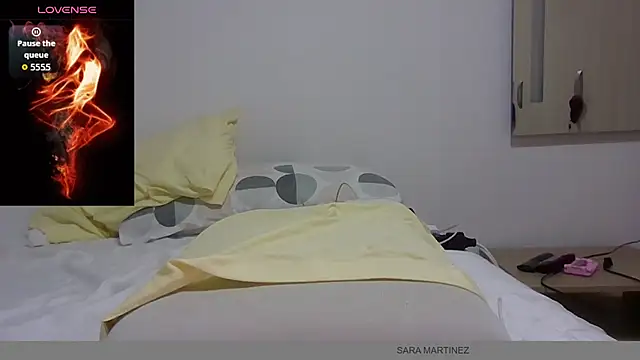 Snapshot of saramartinez1000 chatting on October 30, 3:46 pm saramartinez1000 online show from October 30, 3:46 pm