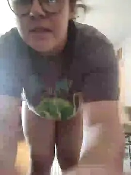 velvetta  online show from December 19, 5:29 pm