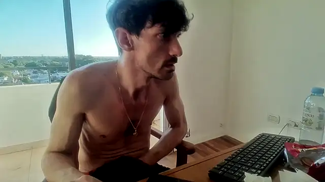 nicolaaaaas online show from February 20, 11:31 am