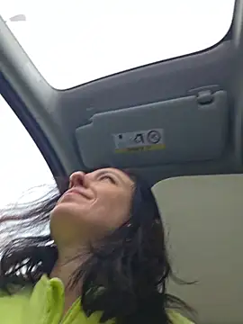 lovewildguy1 online show from December 17, 7:47 am