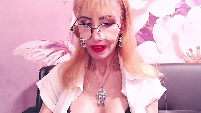 BlondPussy online show from January 15, 5:12 am