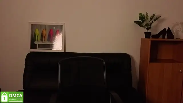 Snapshot of annakillianox chatting on May 5, 5:26 am annakillianox online show from May 5, 5:26 am