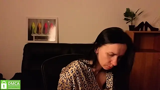 Snapshot of annakillianox chatting on May 12, 5:26 am annakillianox online show from May 12, 5:26 am