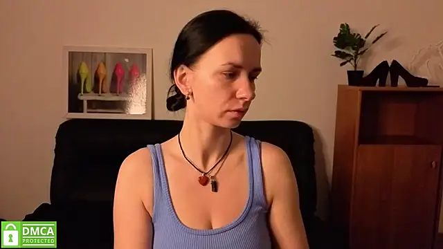 Snapshot of annakillianox chatting on May 13, 5:27 am annakillianox online show from May 13, 5:27 am