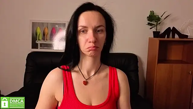 Snapshot of annakillianox chatting on May 22, 5:25 am annakillianox online show from May 22, 5:25 am