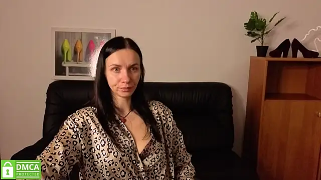 Snapshot of annakillianox chatting on June 9, 5:30 am annakillianox online show from June 9, 5:30 am