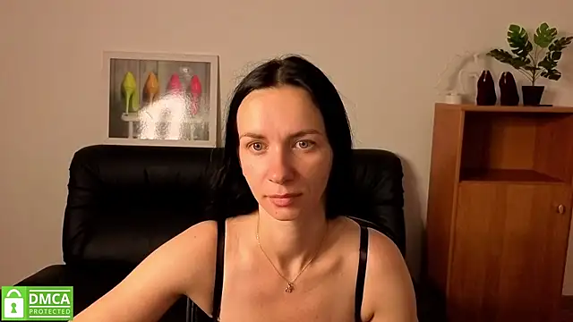 annakillianox online show from July 10, 5:23 am
