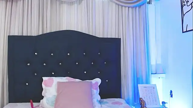 Uzra hayed online show from February 25, 7:36 pm