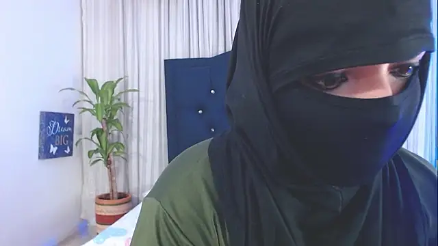 Uzra hayed online show from March 21, 10:50 pm