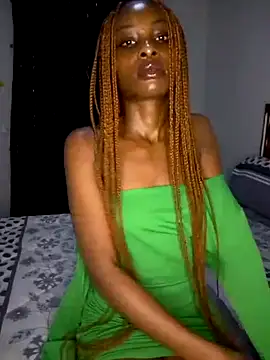 Toxique  online show from February 16, 4:10 pm