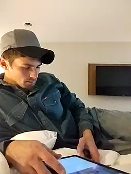 Snapshot of savhorseridecwby chatting on January 18, 3:09 am savhorseridecwby online show from January 18, 3:09 am