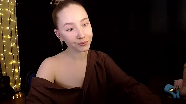 SindiWatsoon online show from February 5, 1:16 pm