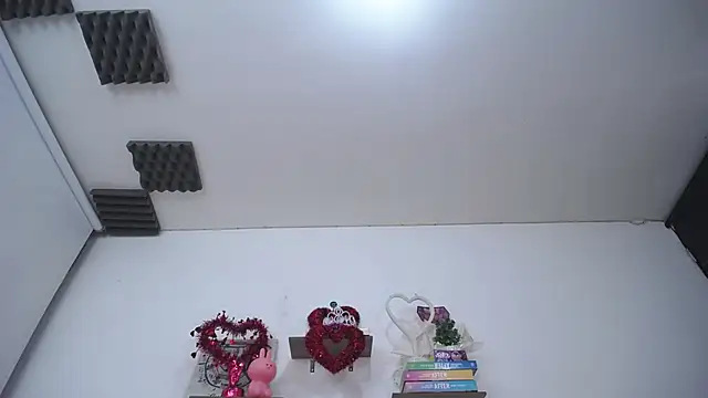 Snapshot of luly_pink chatting on December 20, 10:27 am luly pink online show from December 20, 10:27 am