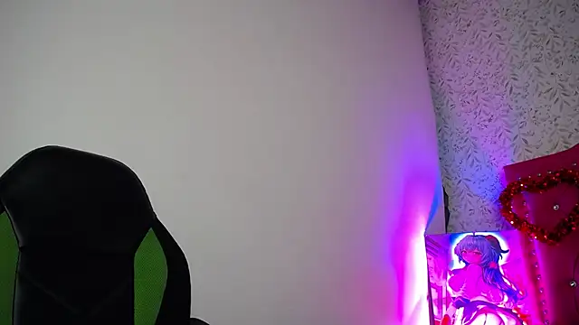 Snapshot of luly_pink chatting on September 13, 4:34 am luly pink online show from September 13, 4:34 am