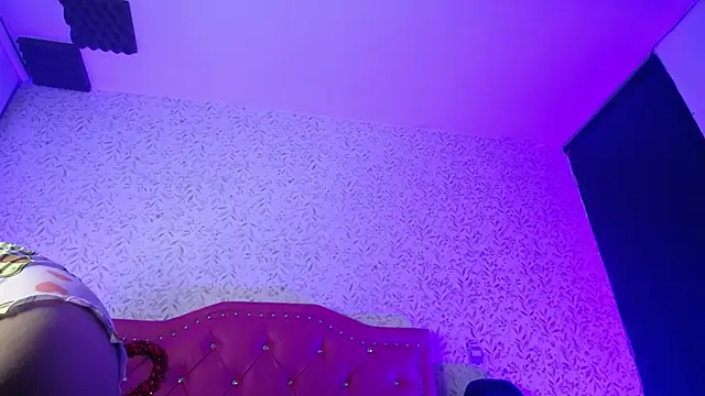 Snapshot of luly_pink chatting on September 19, 3:08 am luly pink online show from September 19, 3:08 am