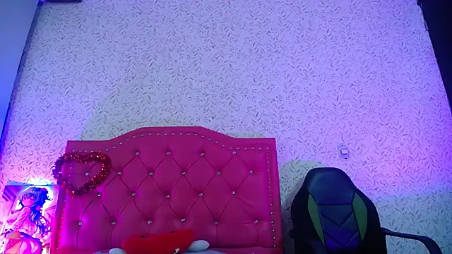 Snapshot of luly_pink chatting on September 20, 2:34 am luly pink online show from September 20, 2:34 am