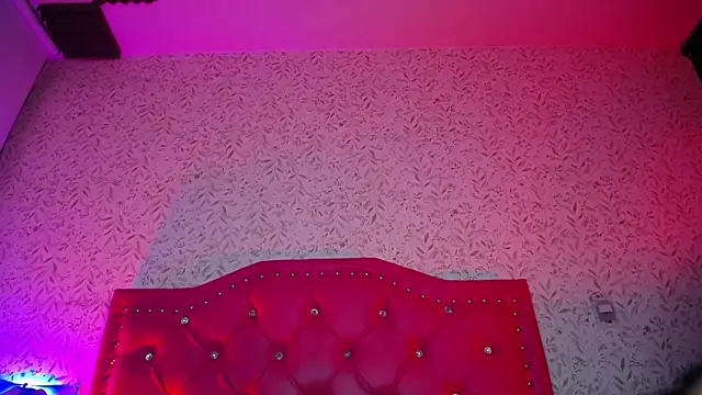 Snapshot of luly_pink chatting on September 25, 3:43 am luly pink online show from September 25, 3:43 am