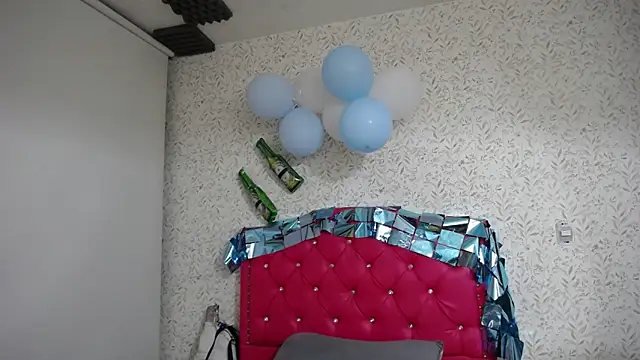 Snapshot of luly_pink chatting on September 30, 4:06 am luly pink online show from September 30, 4:06 am