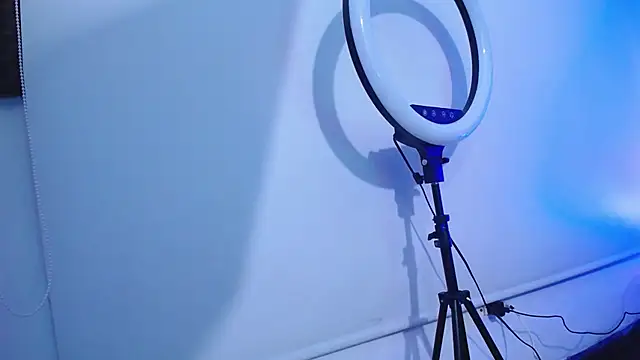 Snapshot of luly_pink chatting on October 17, 4:04 am luly pink online show from October 17, 4:04 am