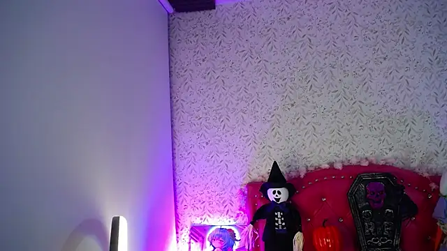 Snapshot of luly_pink chatting on October 24, 4:31 am luly pink online show from October 24, 4:31 am