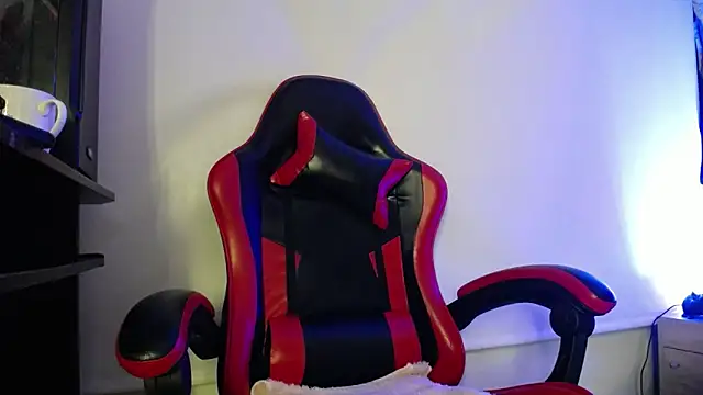 Snapshot of luly_pink chatting on November 5, 4:01 am luly pink online show from November 5, 4:01 am