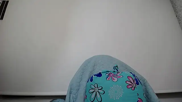 Snapshot of luly_pink chatting on November 30, 5:00 am luly pink online show from November 30, 5:00 am