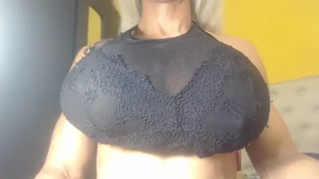 DanielaMuscleTS online show from January 30, 9:04 pm