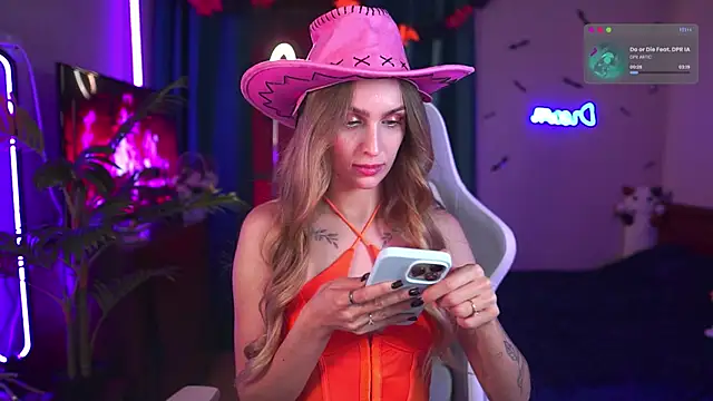 Kamila icee online show from October 31, 10:11 pm