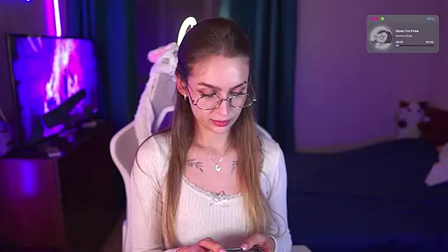 Kamila icee online show from November 14, 10:29 pm