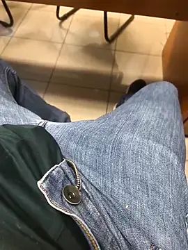 Snapshot of onbifeet chatting on November 9, 9:51 am onbifeet online show from November 9, 9:51 am