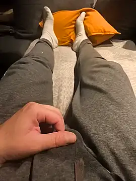 Snapshot of onbifeet chatting on December 20, 9:44 pm onbifeet online show from December 20, 9:44 pm