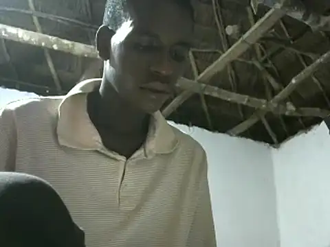 Snapshot of Bigras0011 chatting on January 21, 2:54 am Bigras0011 online show from January 21, 2:54 am