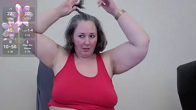 Snapshot of MilfGina chatting on July 28, 5:34 pm MilfGina online show from July 28, 5:34 pm