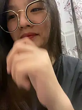 Krixxi22 online show from February 21, 3:43 pm