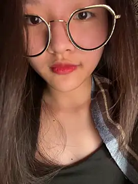 Krixxi22 online show from October 25, 1:40 pm